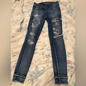 American Eagle distressed jegging 2
